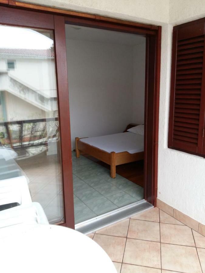 Apartments Villa Cherry Novalja Bagian luar foto